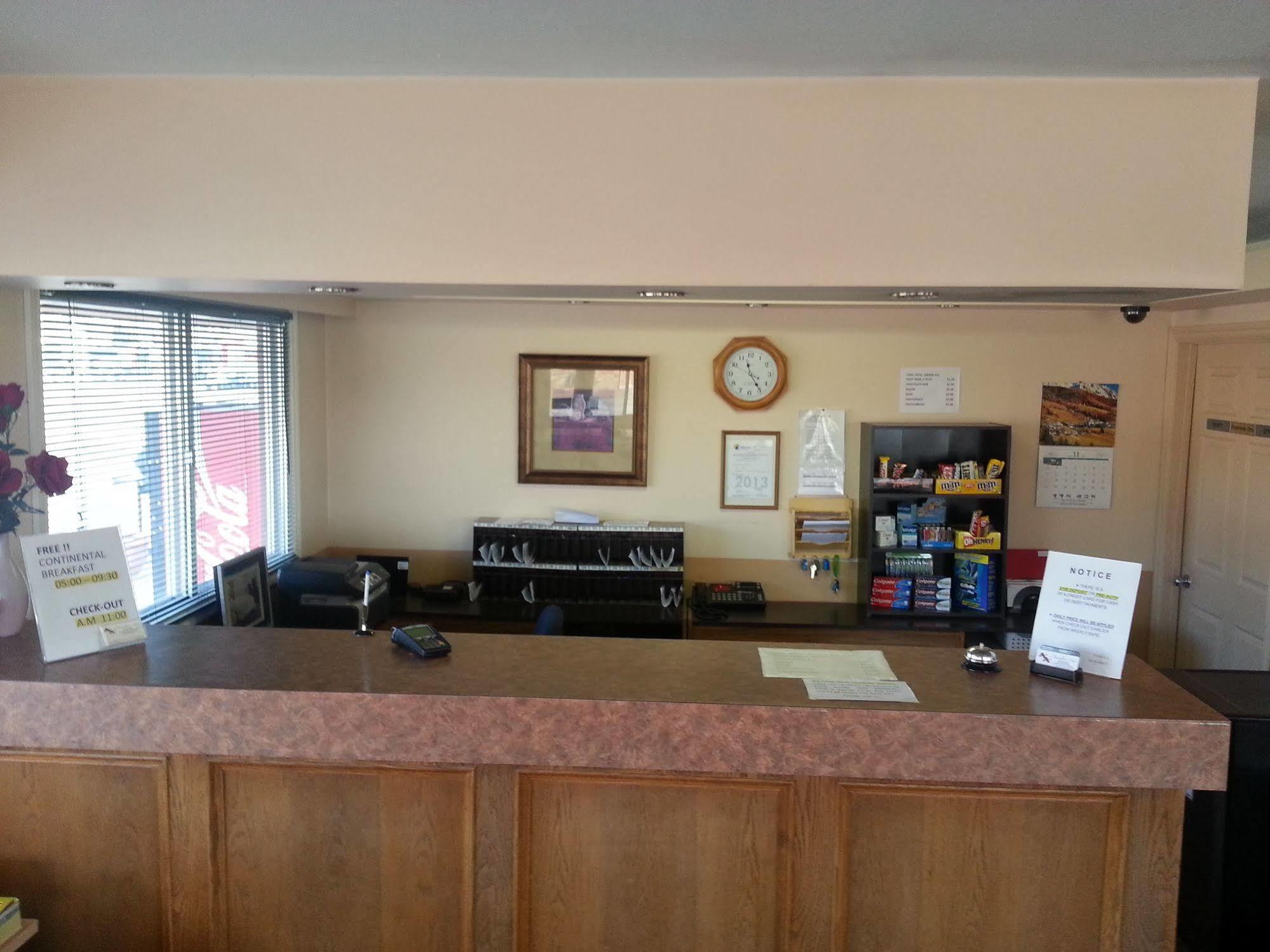 Traveller's Motel Dawson Creek